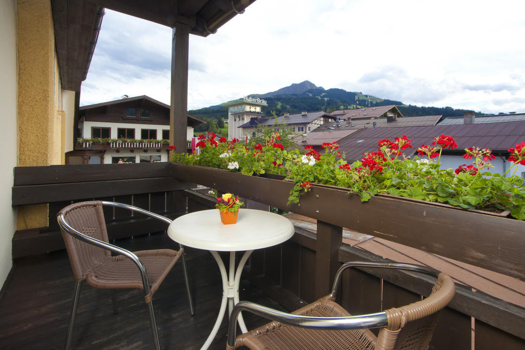 Cafe Rainer Apartment Sankt Johann in Tirol Exterior photo